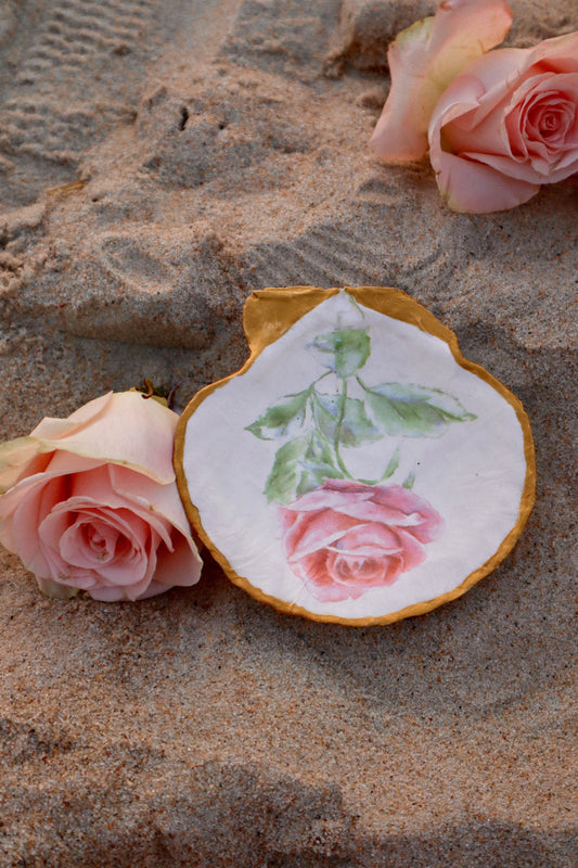 Romantic Rose Scallop Ring Dish