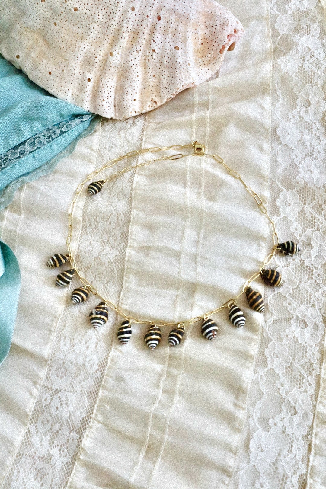 Sal y Miel Necklace