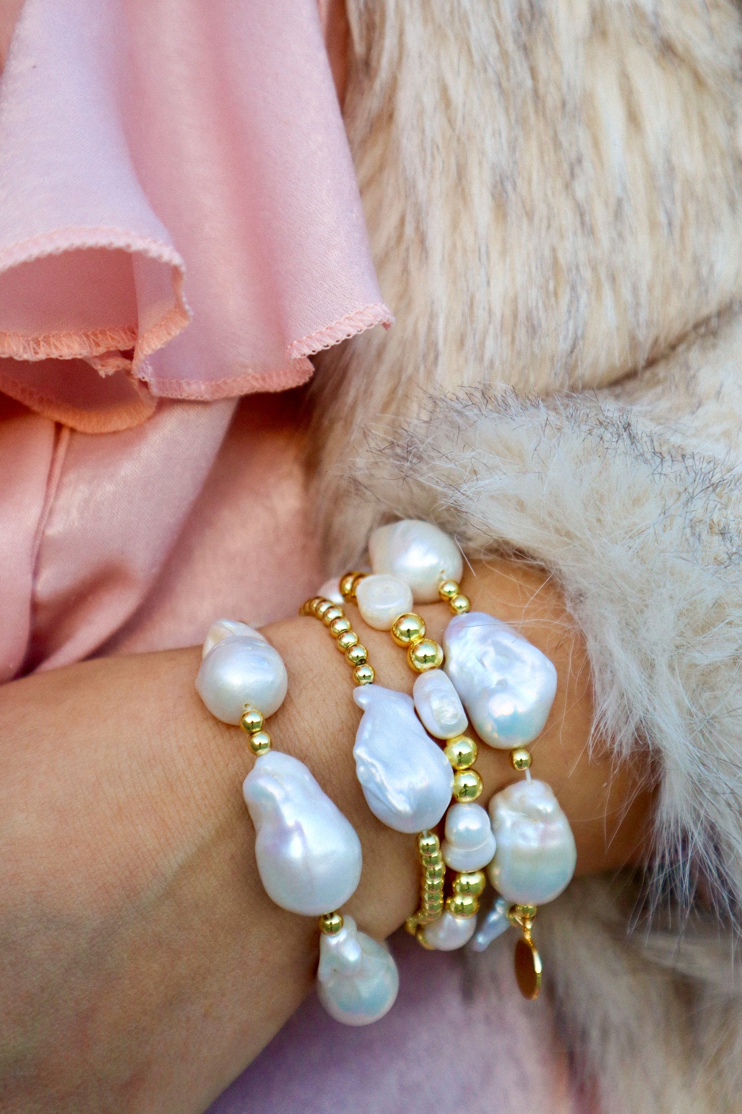 Katya White Baroque Pearl Stretch Bracelet