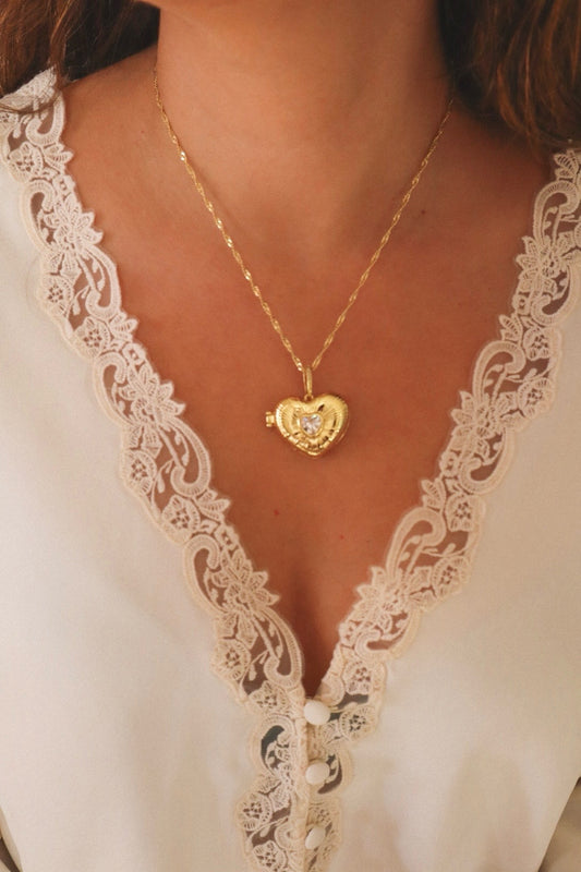 Sweetheart Keepsake Locket Necklace