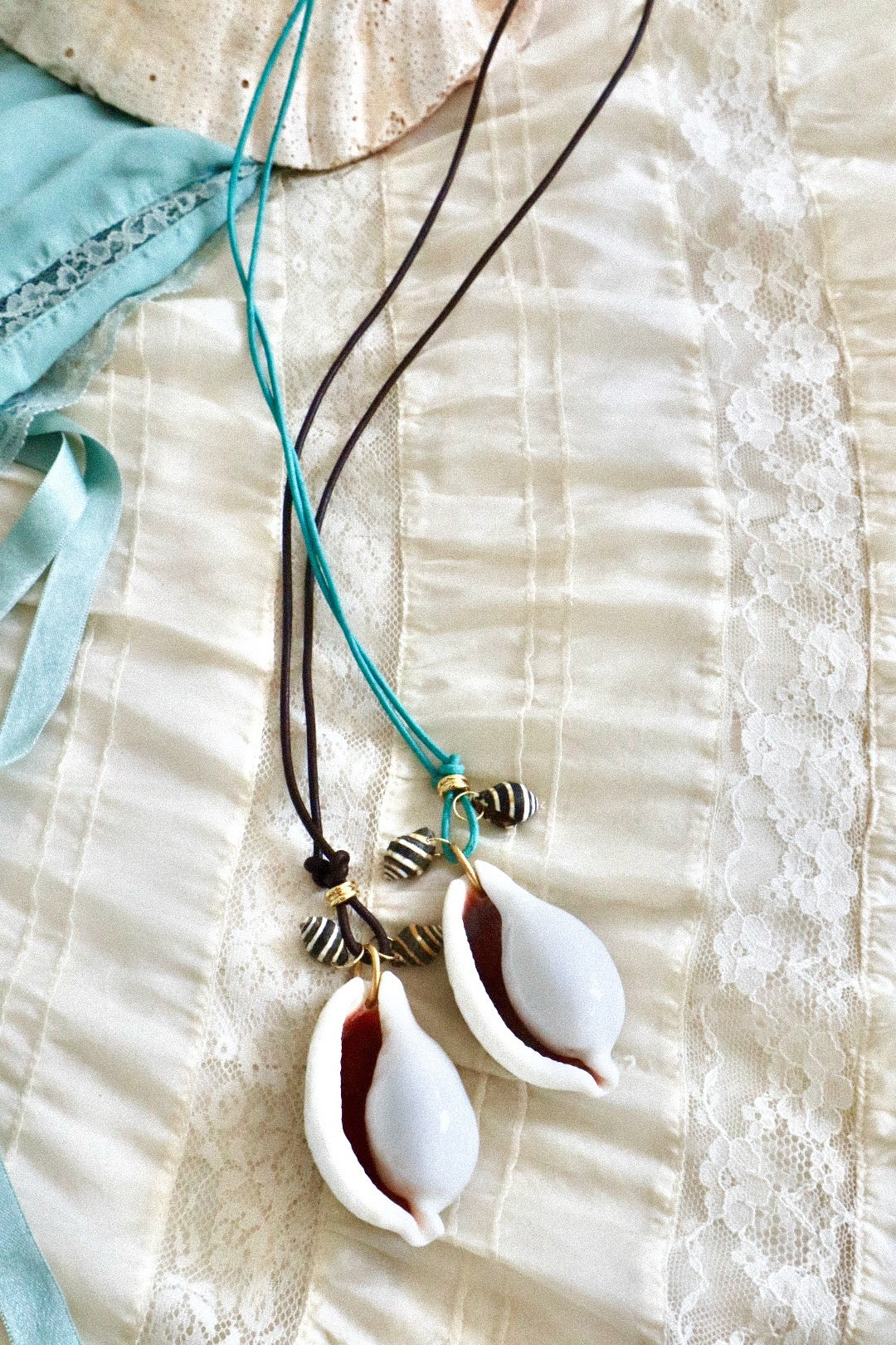 Nomada Necklace