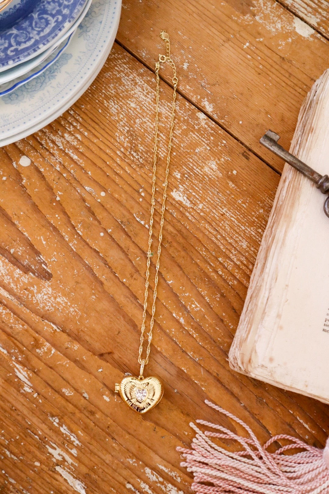 Sweetheart Keepsake Locket Necklace